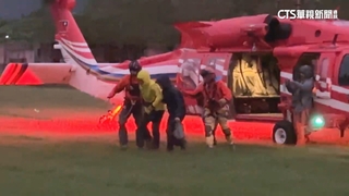 南投奧萬大溯溪遇暴漲　水淹及腰5人驚險獲救