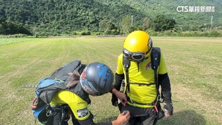 飛行傘上月才剛摔過人！　顧客控業者「2千打發」