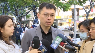 黃士修控國民黨「非首次詐欺」　曬「讓趴猴」哏圖酸：全黨救一人