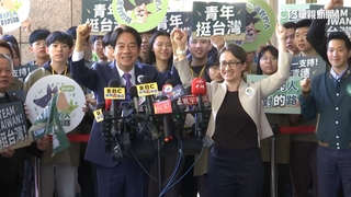 賴蕭配登記搶頭香！　配戴貓狗胸章喊「選對的人」