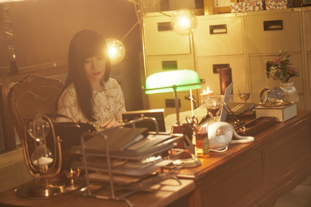 陽靚飾演麻辣鍋店的老闆娘，辦公室也在青花驕中山店取景拍攝。
