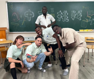 國外YTR挑戰聽「台灣廣告台詞」　連台灣人也傻眼　網笑：字幕真的很重要