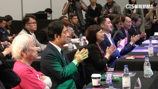 賴清德新創嘉年華唱「向前行」　蔣萬安邊聽邊拍手