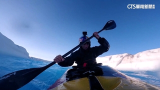 躍下20m高冰川瀑布　西班牙皮艇選手創紀錄