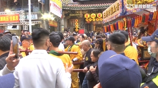 艋舺青山宮遶境首次無爐主　　警出動450警力戒備