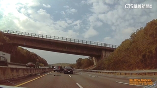 天外橫禍！奪命電纜線墜國道害7車追撞　釀1死4傷