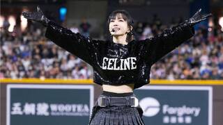 大巨蛋「開唱第1人 」 謝金燕直呼：姐姐真的是太太太幸運了！