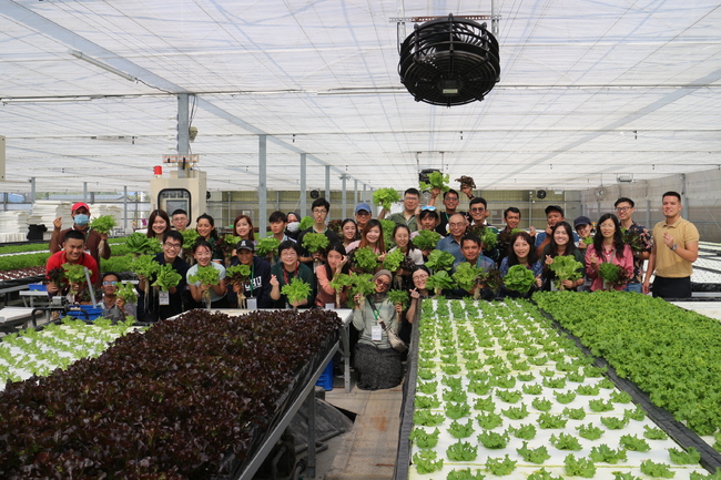 11國跨領域在臺青年共同為區域農業永續發聲!  大推臺灣農業好讚! | 華視新聞