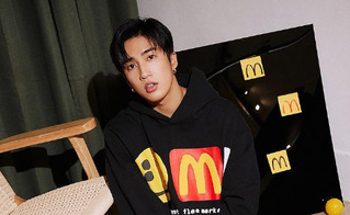 婁峻碩遭做成「黑白照哏圖」鬧烏龍 親報平安：我好得很