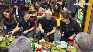 黃仁勳首訪越南　「脫下皮衣」大啖蝸牛.春捲美食