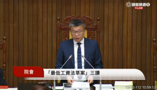 《最低工資法》三讀通過　勞動部：達成撐住勞工經濟生活的承諾