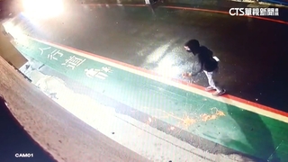 服飾店被潑漆！　主嫌尋仇認錯人　老闆超衰3店遭毀