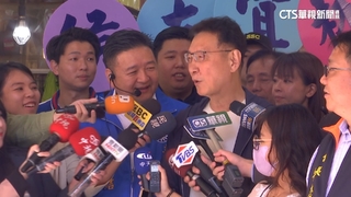 「侯康配」南北夾擊！　趙少康三峽菜市場首掃街