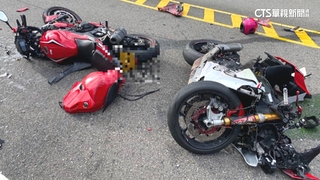 台7乙線「重機連環撞」　騎士高速過彎噴飛對向