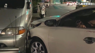 離譜逆衝釀撞！　肇事女稱藥副作用「警搜出毒」