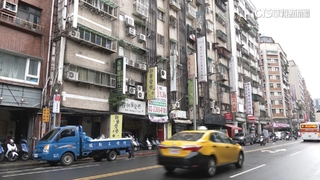 「鑽石大樓」爆糾紛　男清房間被疑「插旗搶生意」遭毆