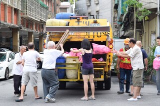 台北市春節垃圾「這4天」停收　除夕中午、夜間加班收運　