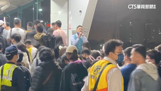 高捷歌神站長陪散場　北捷「潮天團」開唱伴旅客