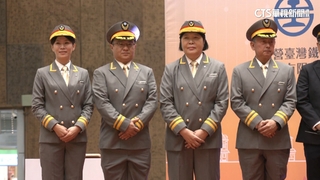 灰系新制服遭虧「北韓味」　台鐵：參考新幹線制服樣式