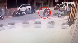 悚！　母女雙載遭襲擊　惡嫌兄弟落網辯「幫友出氣」