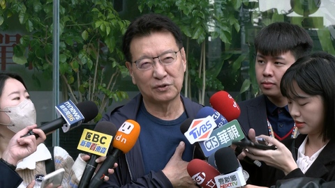 侯造勢晚會「模擬總統宣誓」遭酸瘋了!趙少康:主辦單位要求的