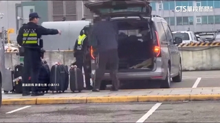 「多元計程車」桃機違規接客　警攔查取締