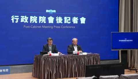 行政院曝「選舉報告」駁作票 中選會:1男、1女喊票聲遭混淆