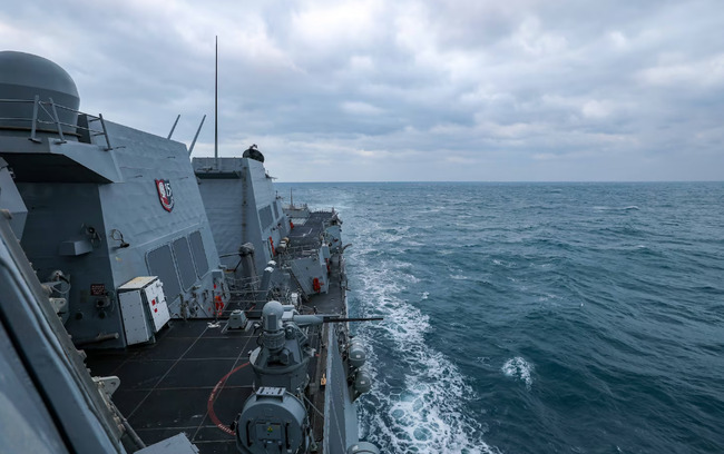 總統大選後首次！ 美海軍驅逐艦穿越台海 | 華視新聞