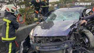 國1嘉義大林段逆向飆！　男駕車撞2車釀1死3傷