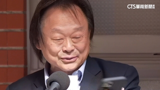 秀新智慧型手機！　王世堅：何志偉說可以用LINE