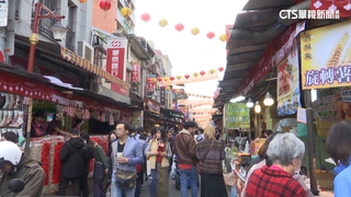 直擊年貨大街！　年節美食「比大.比厚.比吸睛度」