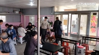 澎湖牛肉麵名店　顧客帶比特犬進店吠童爆口角