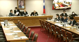 首主持藍綠白朝野協商！ 韓國瑜拍板「立法院2/20開議」