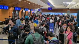 年假首日桃機人潮湧　估春節疏運達116萬人次