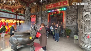 正統鹿耳門聖母廟「摸春牛」　車城福安宮「拜頭香」