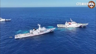 菲巡邏艦巡南海黃岩島　控中國海警船危險阻擋