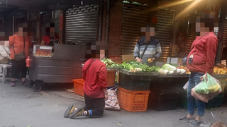 新北婦買完菜「過半小時折返」 跪地喊「救命」向老闆討錢