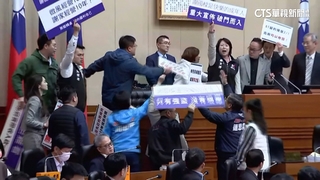 基議會開議！東岸商場列第1案　藍綠推擠混亂