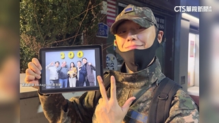 電影處女作票房開紅盤　李到晛穿迷彩服謝票