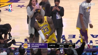 詹皇「戰斧隔扣」超帥！　國王Fox卻搶走焦點