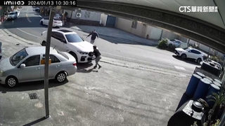 兄弟爭產鬩牆！哥撂人打弟還開車撞　父哽咽：沒偏袒