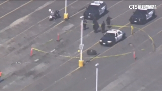 又是波音！　聯航777客機起飛後「掉輪胎」　1車被砸爛