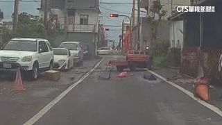 嫌拒檢飆逃「猛撞3車」釀4傷　警搜車發現毒品