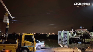 電線太低勾毀農民「140萬插秧機」　業者：誠心處理