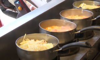 蘇丹紅竄全台！　三媽臭臭鍋宣布：停售麻辣鍋、不能加辣