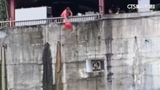 中寮泡麵土地公廟殘渣倒入溪　宮廟：個人行為