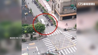 載父掛急診遭勸移車　男失控「飆車炸街」險撞人