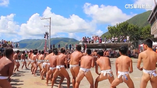 蘭嶼飛魚季登場　遊客摸船誤觸達悟族禁忌