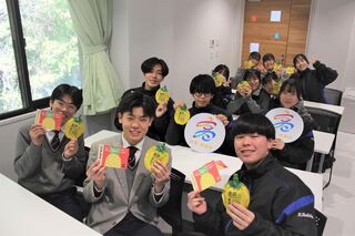 大樹金鑽鳳梨汁直送橘高校 雄女學生錄影片邀「再訪高雄」　橘色惡魔嗨喊：想念高雄好朋友