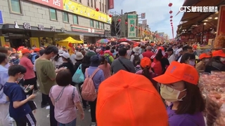 20萬香客隨鑾轎湧北港　伴手禮.鞋店業者笑呵呵
